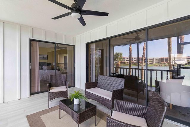 5345 LAKE ARROWHEAD TRAIL 12, Sarasota, FL 34231