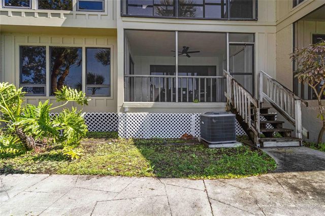 5345 LAKE ARROWHEAD TRAIL 12, Sarasota, FL 34231