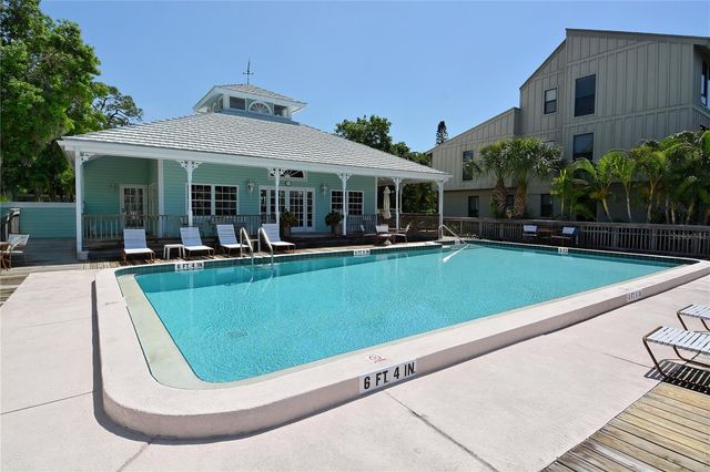 5345 LAKE ARROWHEAD TRAIL 12, Sarasota, FL 34231