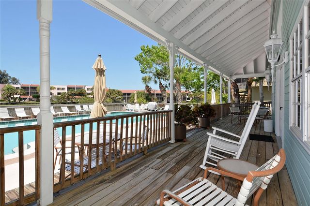 5345 LAKE ARROWHEAD TRAIL 12, Sarasota, FL 34231