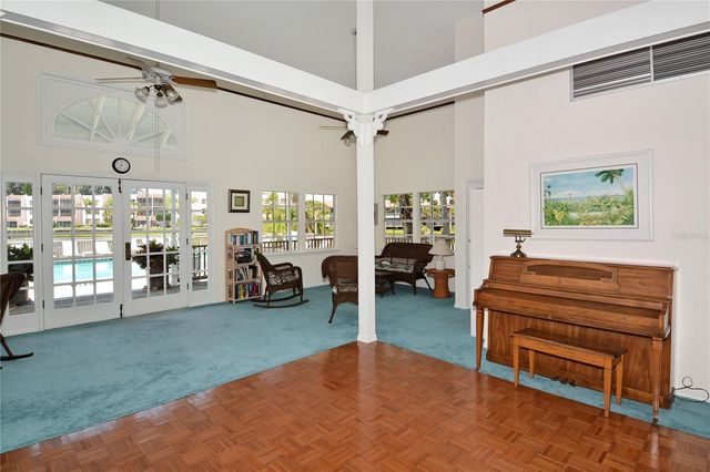 5345 LAKE ARROWHEAD TRAIL 12, Sarasota, FL 34231