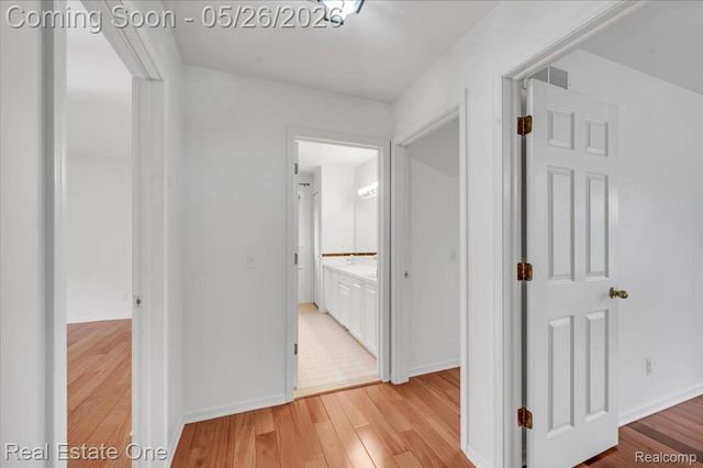 751 Bristol Lane, Orion Charter Township, MI 48348