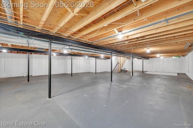 751 Bristol Lane, Orion Charter Township, MI 48348