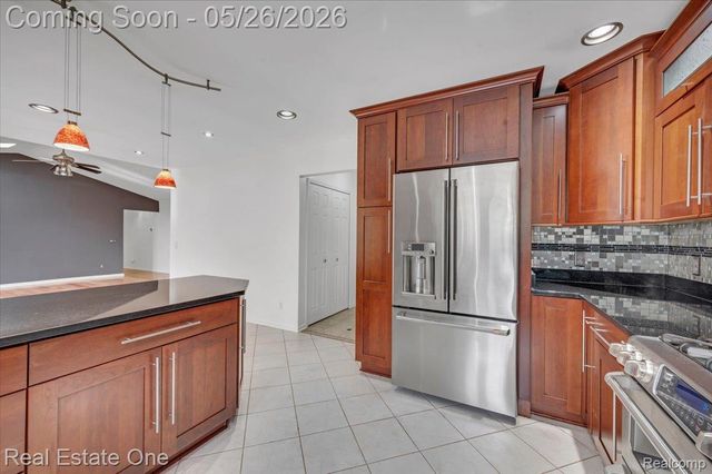 751 Bristol Lane, Orion Charter Township, MI 48348