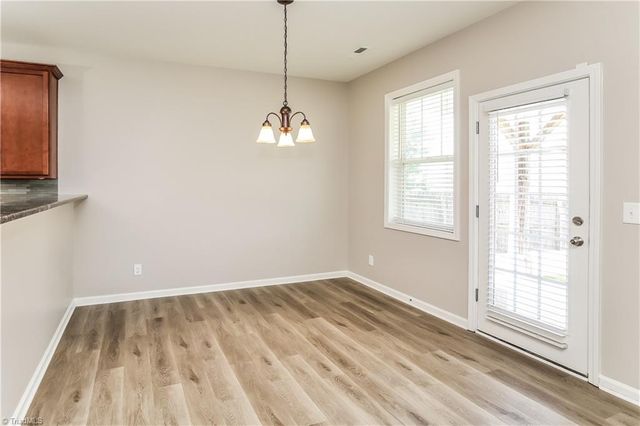 4625 Meadowside Terrace, High Point, NC 27265
