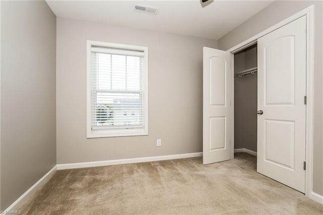 4625 Meadowside Terrace, High Point, NC 27265