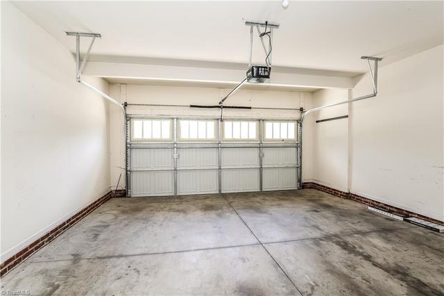 4625 Meadowside Terrace, High Point, NC 27265