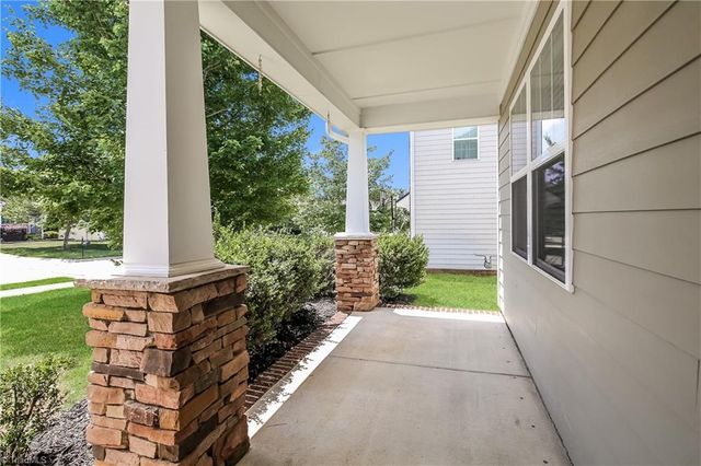 4625 Meadowside Terrace, High Point, NC 27265