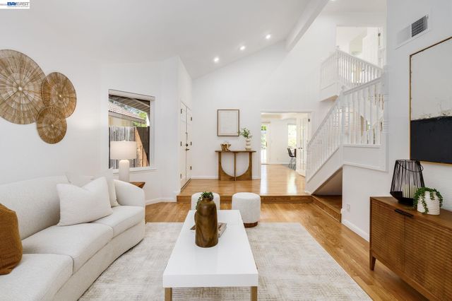 11752 Betlen Dr, Dublin, CA 94568