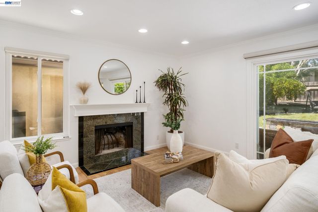 11752 Betlen Dr, Dublin, CA 94568