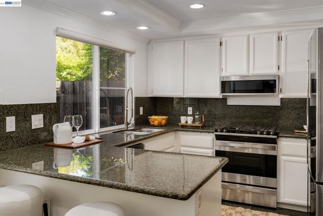 11752 Betlen Dr, Dublin, CA 94568