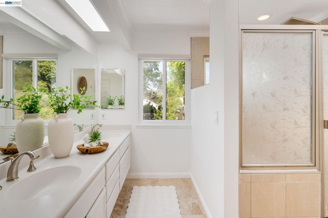 11752 Betlen Dr, Dublin, CA 94568