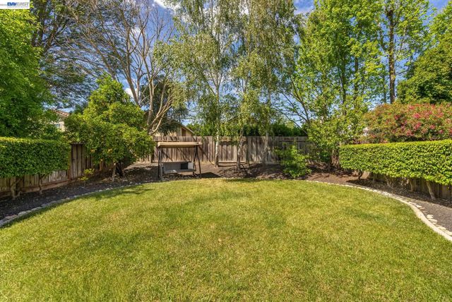 11752 Betlen Dr, Dublin, CA 94568