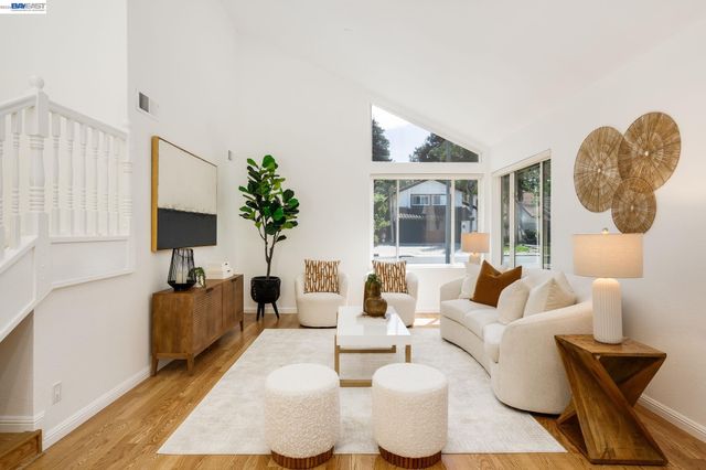 11752 Betlen Dr, Dublin, CA 94568