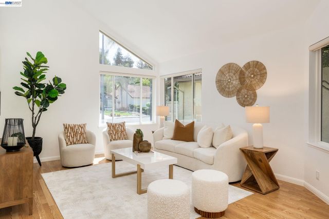 11752 Betlen Dr, Dublin, CA 94568