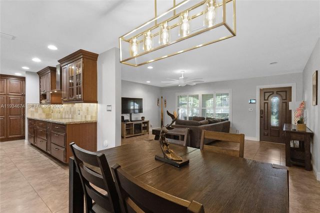 3401 NE 21st Ave, Lighthouse Point, FL 33064