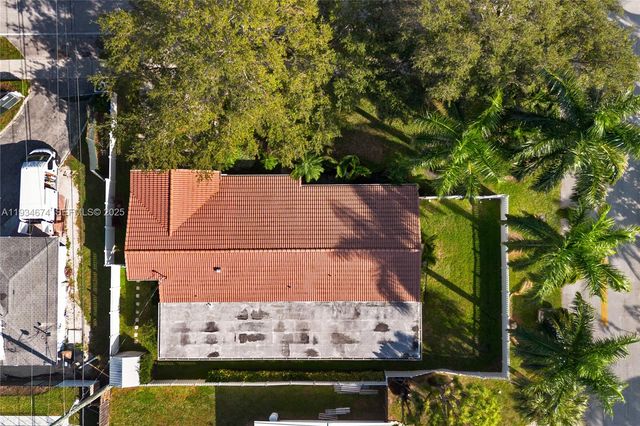 3401 NE 21st Ave, Lighthouse Point, FL 33064