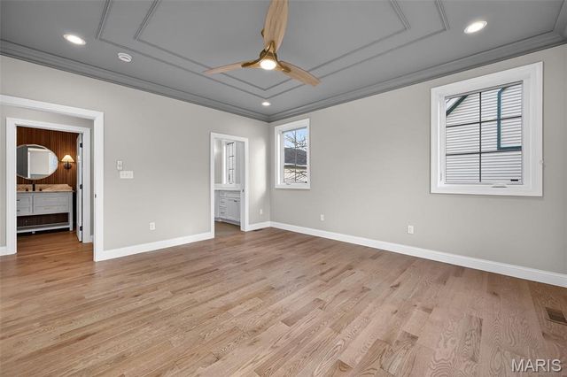 216 W Essex Avenue, St Louis, MO 63122