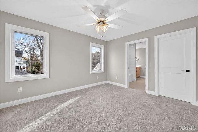 216 W Essex Avenue, St Louis, MO 63122