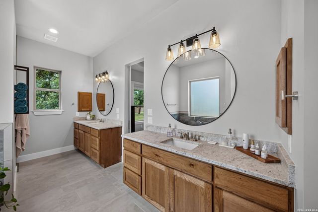 113 Hondo Vista, La Vernia, TX 78121