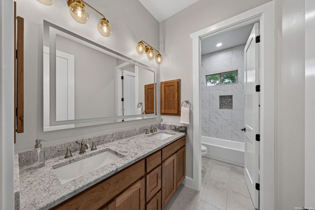 113 Hondo Vista, La Vernia, TX 78121