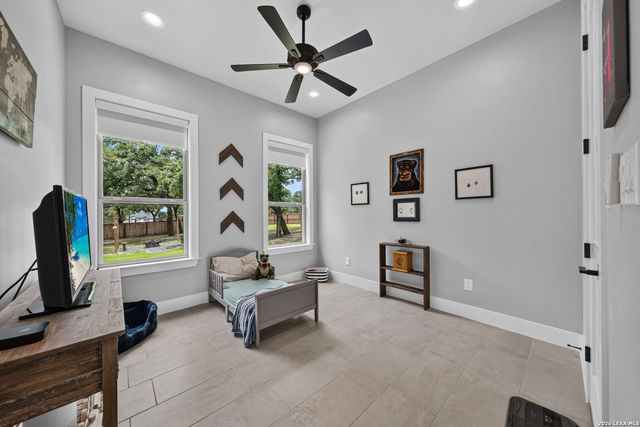 113 Hondo Vista, La Vernia, TX 78121