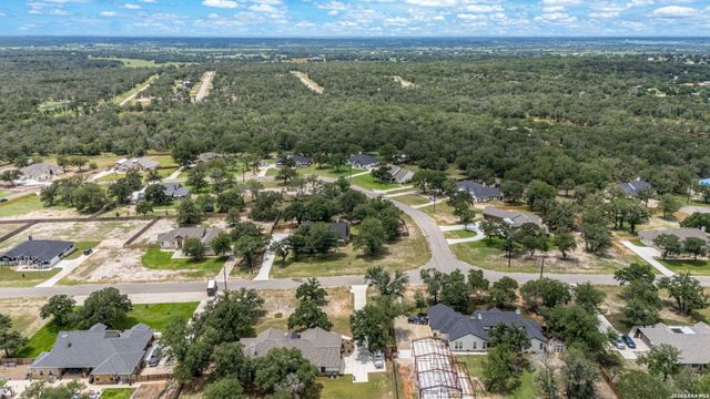 113 Hondo Vista, La Vernia, TX 78121