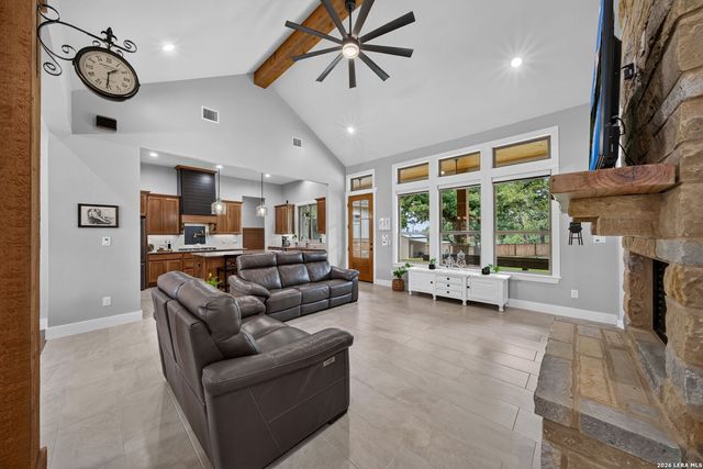 113 Hondo Vista, La Vernia, TX 78121