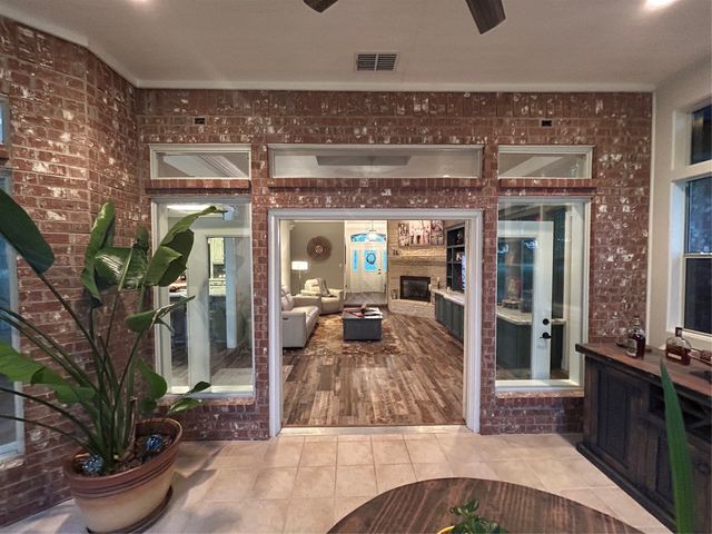 6004 Nutcracker Drive, Granbury, TX 76049