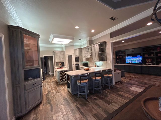 6004 Nutcracker Drive, Granbury, TX 76049
