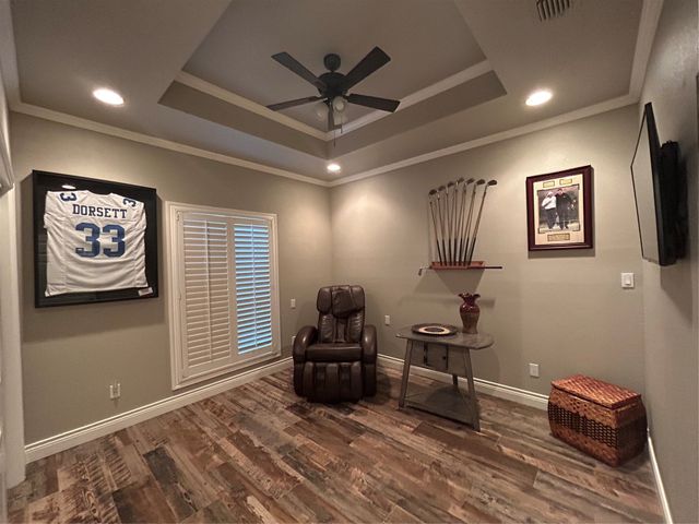 6004 Nutcracker Drive, Granbury, TX 76049