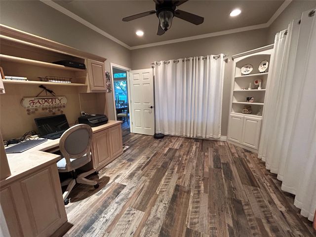 6004 Nutcracker Drive, Granbury, TX 76049
