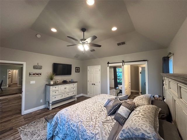 6004 Nutcracker Drive, Granbury, TX 76049