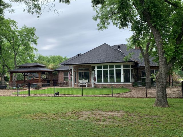 6004 Nutcracker Drive, Granbury, TX 76049