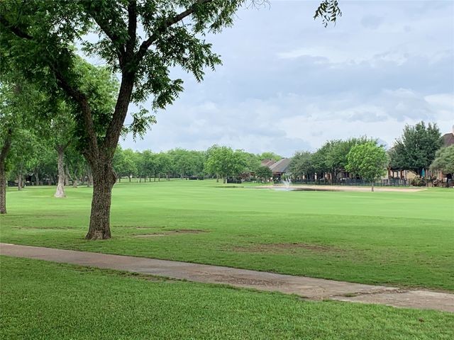 6004 Nutcracker Drive, Granbury, TX 76049