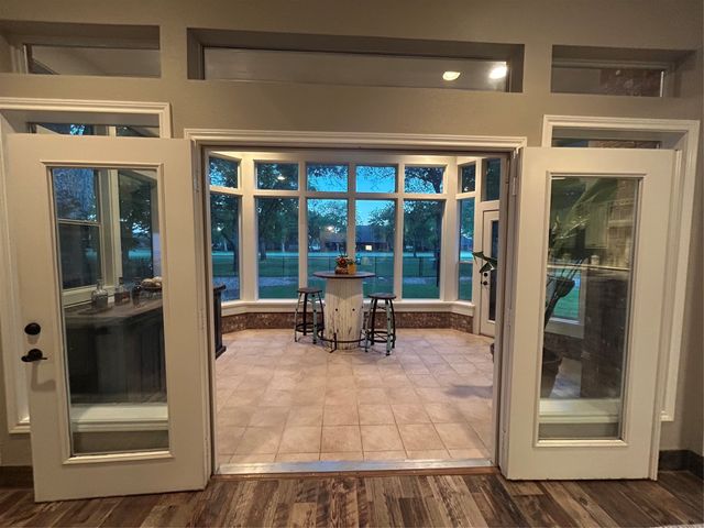 6004 Nutcracker Drive, Granbury, TX 76049