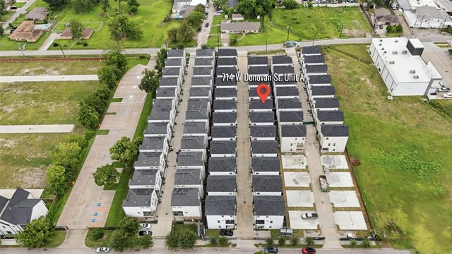 714 W Donovan Street A, Houston, TX 77091
