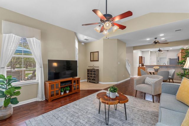 30 Wildwood DR 184, Georgetown, TX 78633
