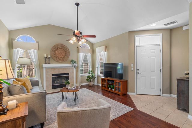 30 Wildwood DR 184, Georgetown, TX 78633