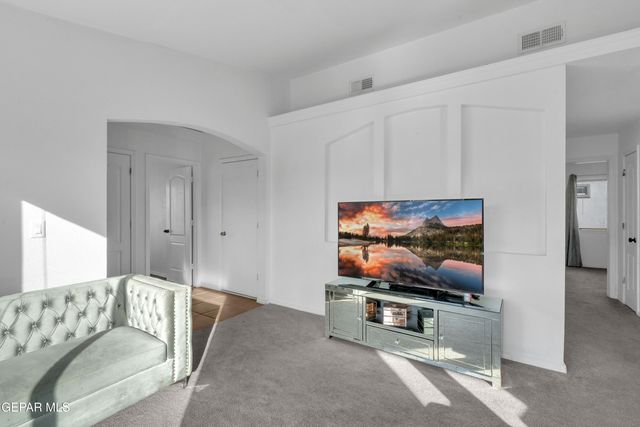 14300 Desert Orchid Drive, Horizon City, TX 79928