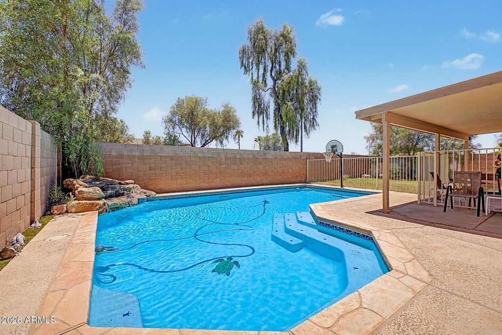 10405 W PRIMROSE Drive, Avondale, AZ 85392 — photo 2