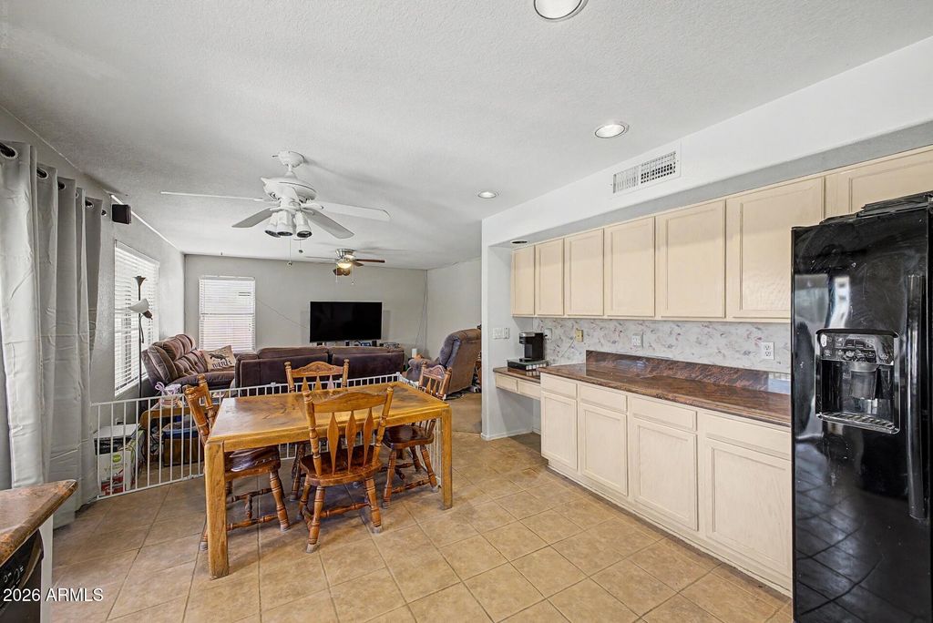 10405 W PRIMROSE Drive, Avondale, AZ 85392 — photo 5