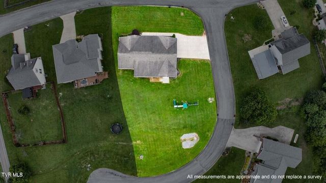 5000 Aberlea Place, Piney Flats, TN 37686