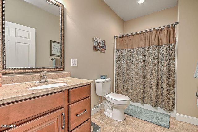 5000 Aberlea Place, Piney Flats, TN 37686