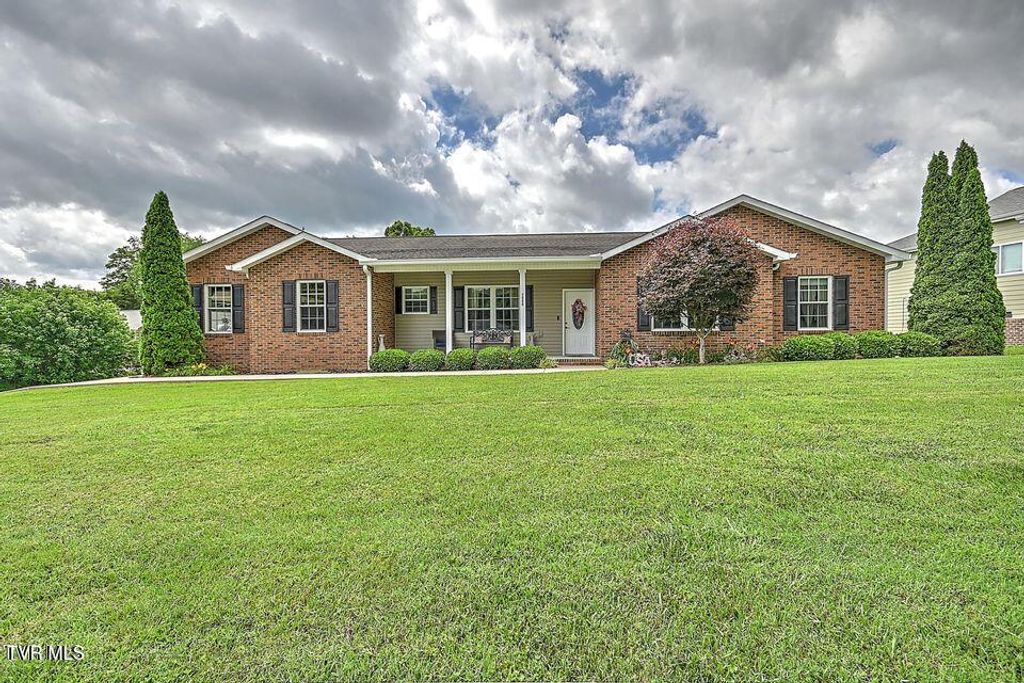 5000 Aberlea Place, Piney Flats, TN 37686