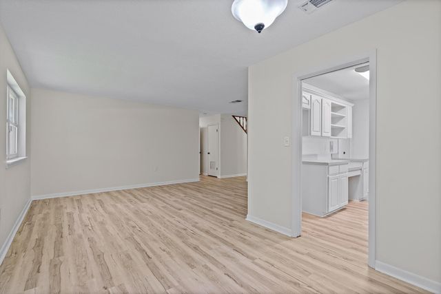 20 Magnolia Avenue, Shalimar, FL 32579