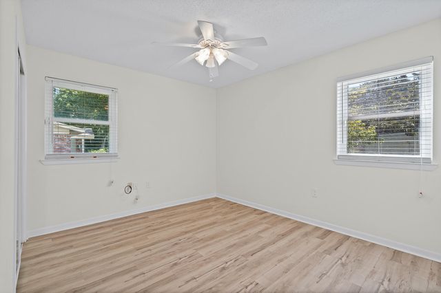 20 Magnolia Avenue, Shalimar, FL 32579