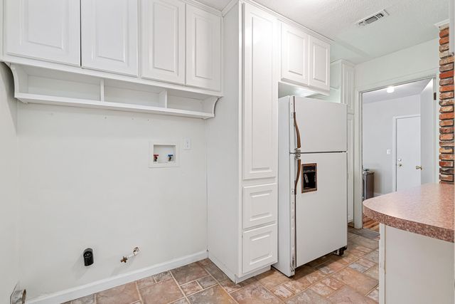 20 Magnolia Avenue, Shalimar, FL 32579