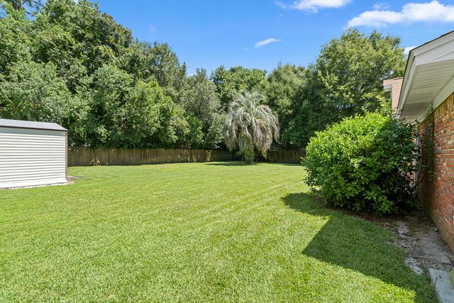 20 Magnolia Avenue, Shalimar, FL 32579