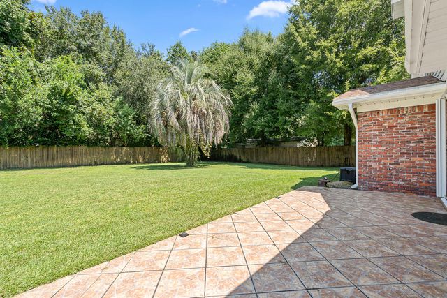 20 Magnolia Avenue, Shalimar, FL 32579